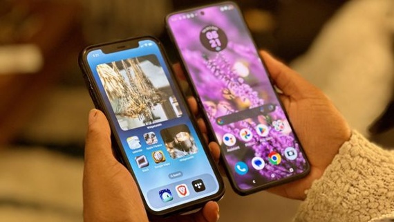 Only one Android phone could tempt my partner to switch from an iPhone