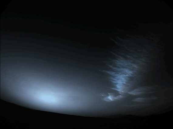 Perseverance rover sees gorgeous predawn clouds on Mars