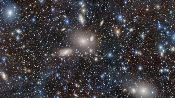 Dark Energy Camera captures thousands of galaxies