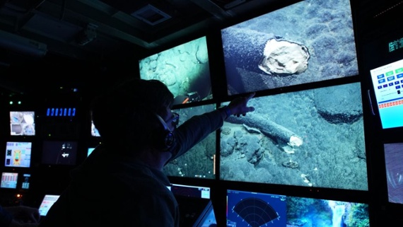 Exquisitely-preserved mammoth tusk found 10,000 feet underwater