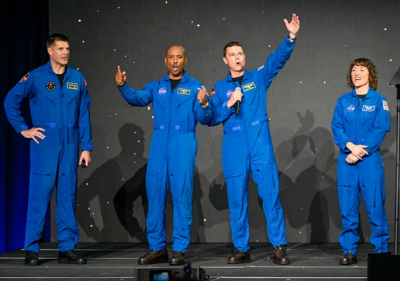 Meet the 4 astronauts on NASA's Artemis 2 moon mission