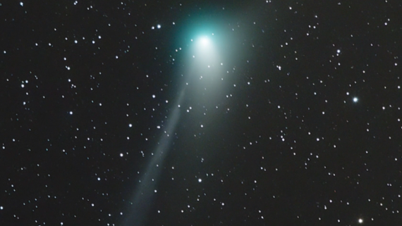 Watch 1 month in the life of a green comet (video)