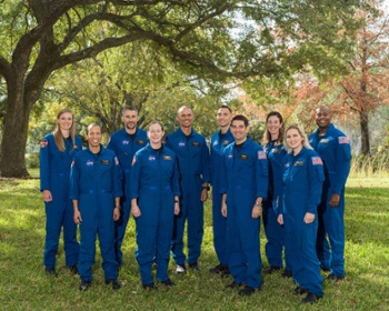 NASA announces 10 new astronaut candidates for future space station, moon missions