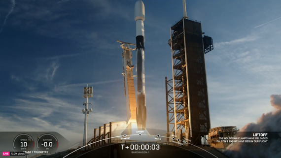 SpaceX launches 11-satellite Bandwagon rideshare mission