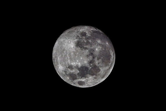 1st full moon of 2023 was a wonderful Wolf Moon worldwide