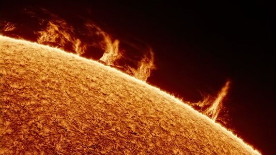 Astrophotographer captures stunning photos of our sun