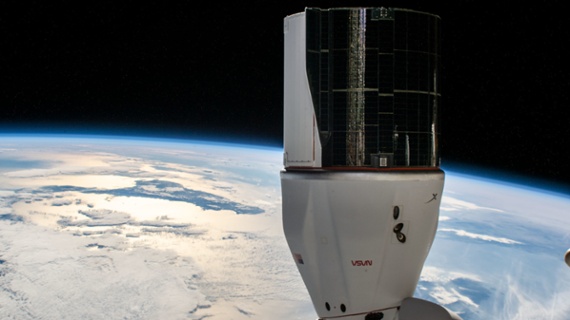 Bad weather delays SpaceX Dragon's departure from space station to Saturday