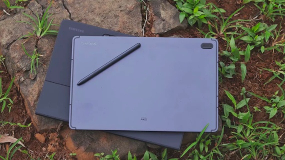 The Galaxy Tab S8 Ultra could be pricier than the iPad Pro