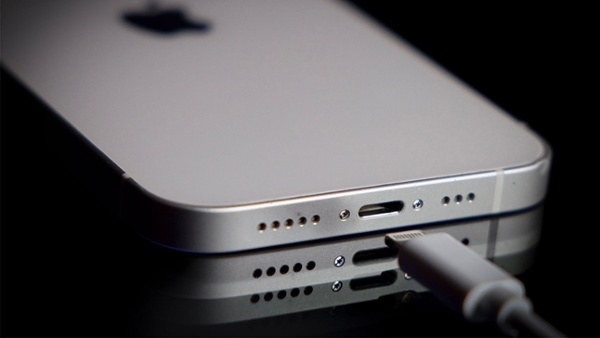 How Apple should manage the iPhone 15 USB-C switch