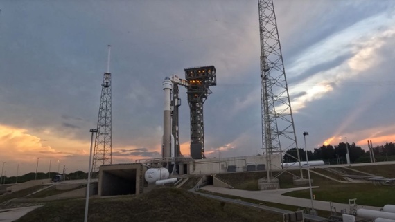 Watch ULA stack Atlas V rocket ahead of Starliner launch