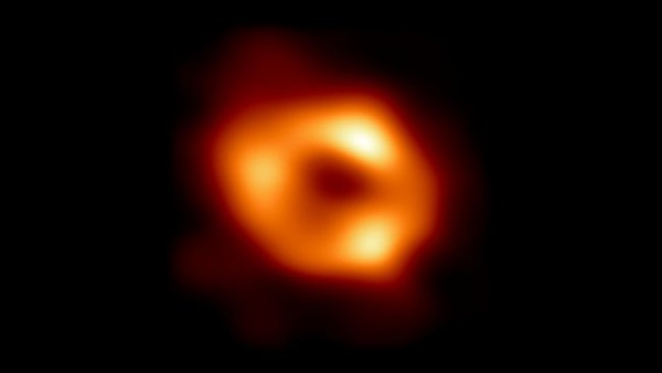 1st image of our Milky Way's black hole may be inaccurate