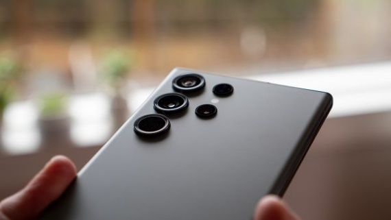 No, your Galaxy S23 Ultra isn't actually taking pictures of the moon and it doesn't matter