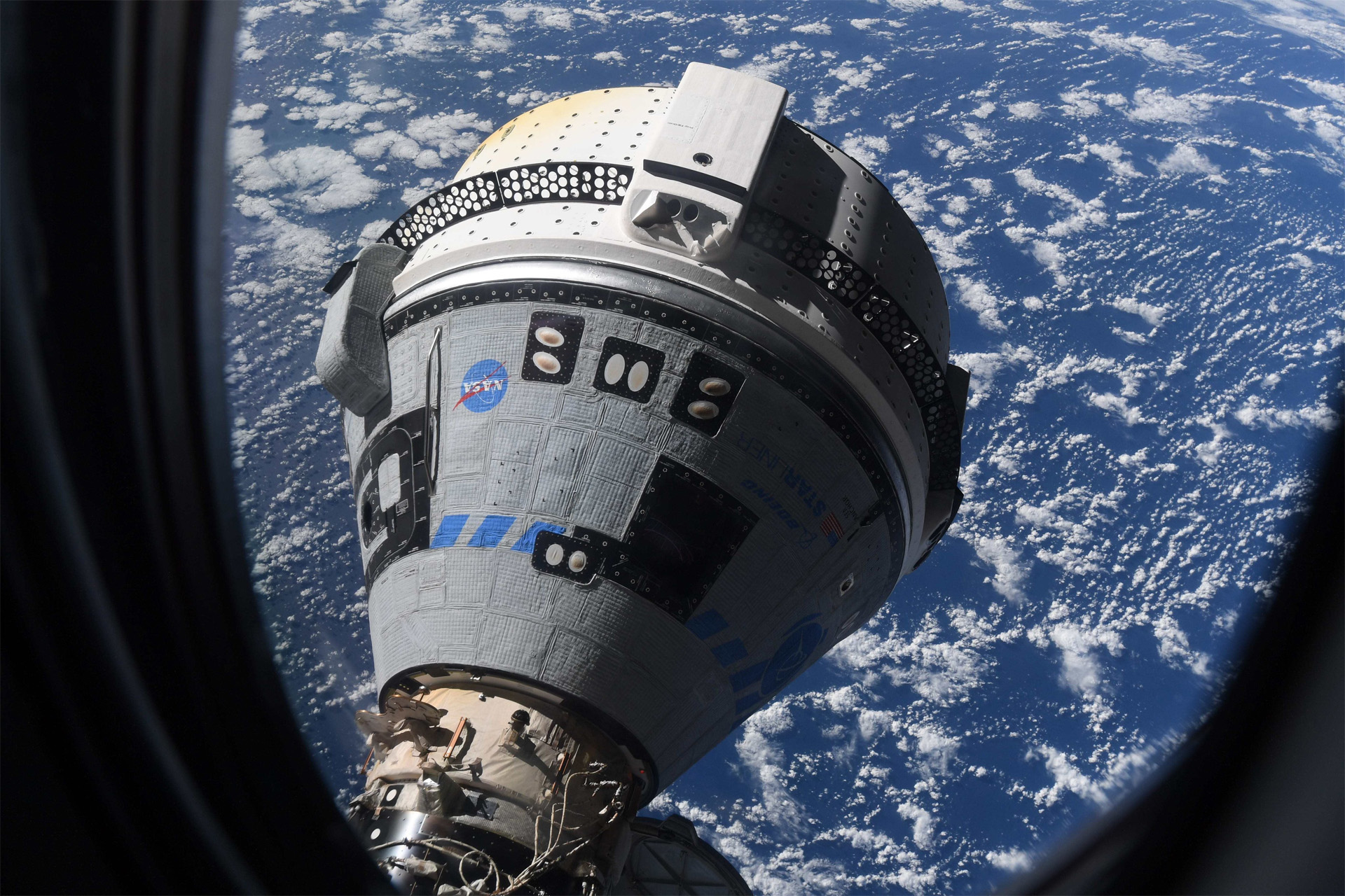 Watch Boeing's Starliner return to Earth without astronauts