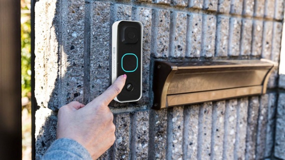 Swann's new AI-powered doorbell can do something you’ve always wished for