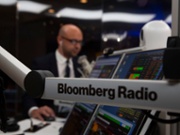 Bloomberg Adds :60 Entertainment Feature