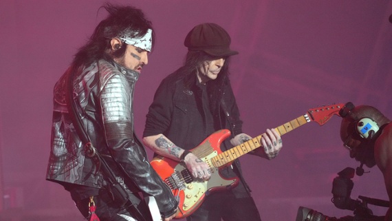 Nikki Sixx says that Mick Mars is “a little bit confused and being misled by representatives”