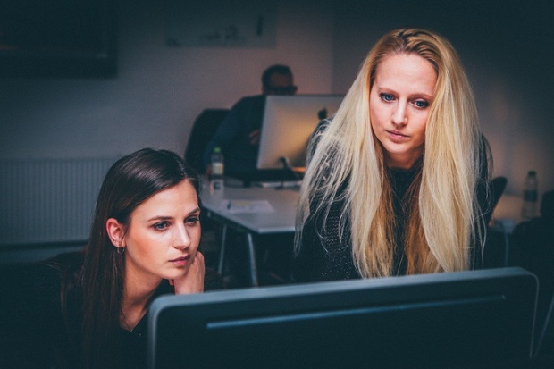 Study: Women assigned "the new office housework"