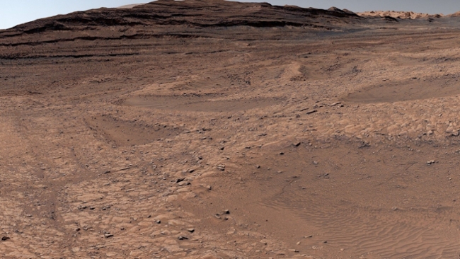 Curiosity finds Mars water clues in 'spiderwebs'