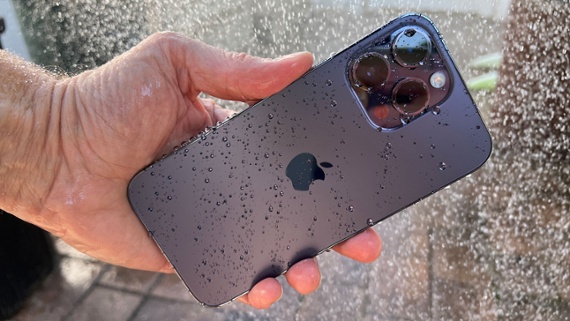 The iPhone 14 Pro Max gets a serious drop test
