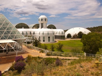 'Analog astronauts' assemble in Biosphere 2 bubble to talk simulated space missions
