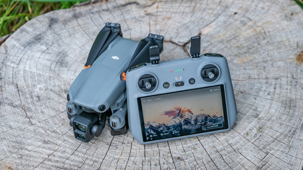 The DJI Air 3 proves itself to be a nifty dual-camera drone