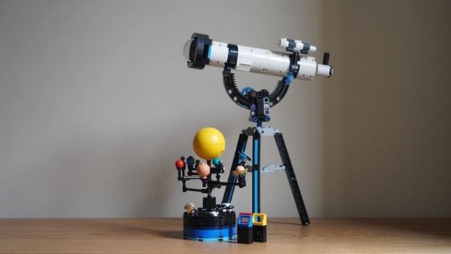 Spotlight: Lego 3-in-1 Space Exploration Telescope