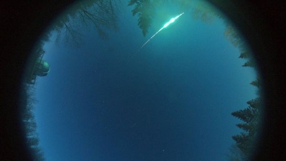 Fireball meteor turns Turkey's sky green in viral video