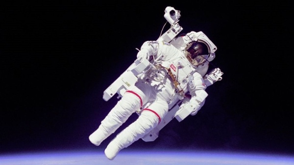 Feb. 7, 1984: The world's 1st untethered spacewalk