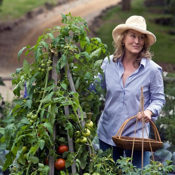 "Coastal Grandma" Style, Explained