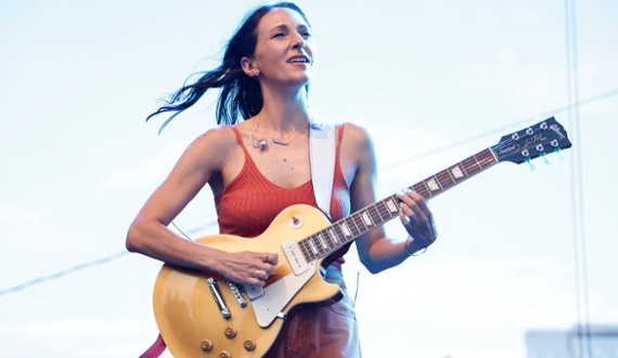 Molly Miller talks “bringing back the instrumental” and why she prefers to play behind the beat