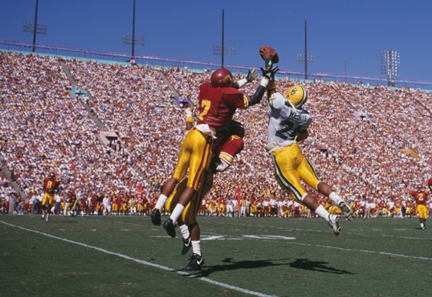 Bill would classify college athletes as employees