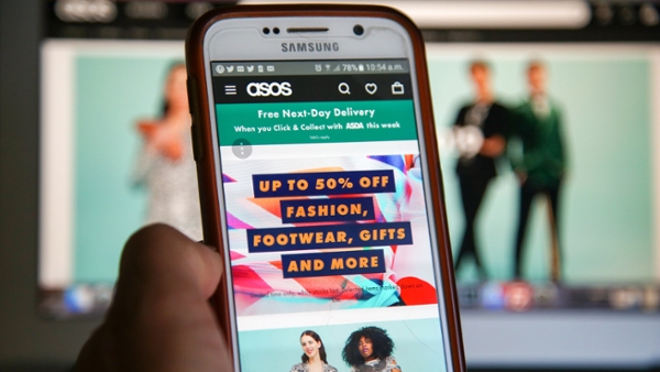Asos users report concerns after receiving push notification from cyber criminals