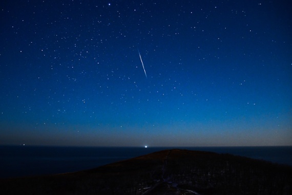 See stunning pictures of the Geminid meteor shower of 2021