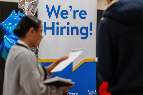 US job market to see gradual growth in 2025