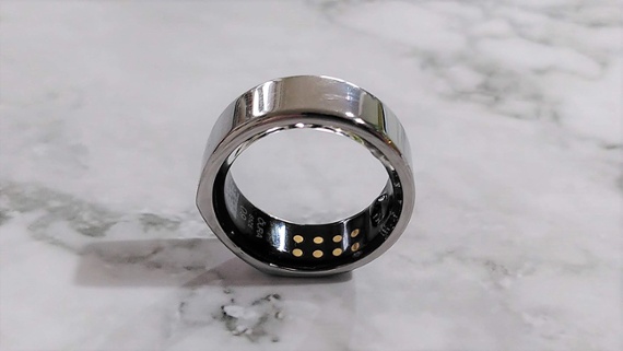 The Oura Ring is a perfect Apple Watch companion
