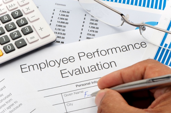 Should performance reviews link to office attendance?