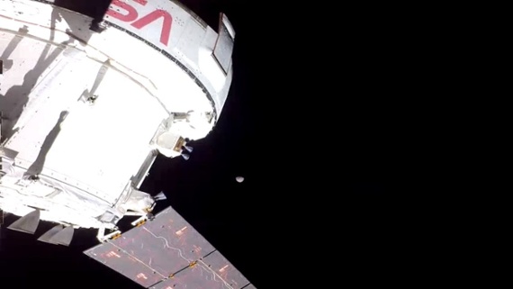 Artemis 1 Orion spacecraft sees the moon for 1st time in stunning video