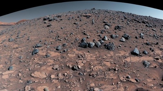 Curiosity rover reaches perilous Mars ridge after 3 attempts