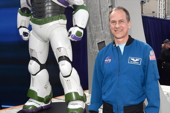 Pixar got help from a NASA astronaut to make 'Lightyear'