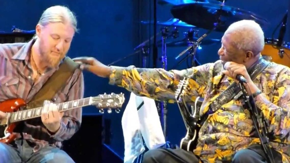 Watch the moment Derek Trucks received the biggest compliment possible from B.B. King after dazzling him with his slide skills