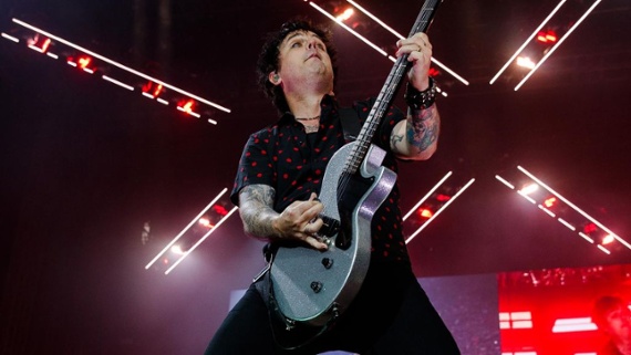 Billie Joe Armstrong says he plans to renounce US citizenship in the wake of Roe v Wade repeal