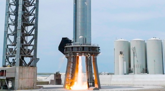SpaceX fires up Starship Super Heavy booster again in long engine test