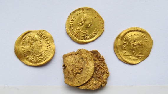 1,500-year-old gold coins from Byzantine Empire discovered in medieval dwelling in Bulgaria