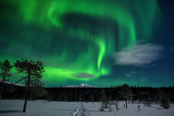 Stunning northern lights from intense solar storms thrill stargazers (photos)