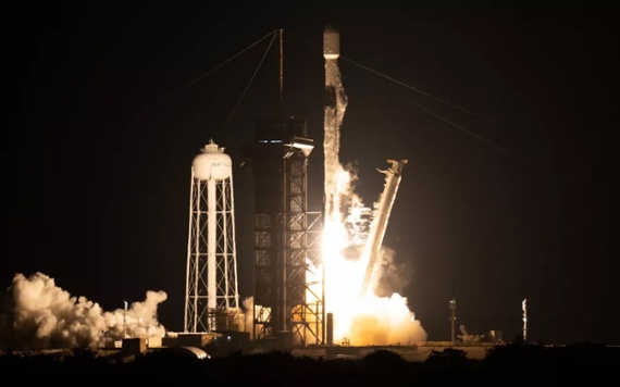 SpaceX Falcon 9 rocket launches NASA's new IXPE X-ray space telescope