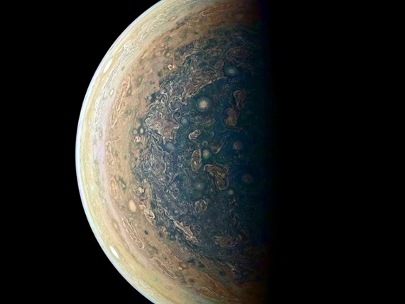 Jupiter is a whirling world in stunning footage from Juno probe