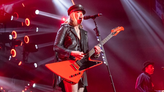 Gibson and Lzzy Hale are developing a hybrid “Explorer Bird” model