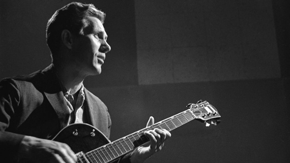 How to master Chet Atkins' fingerpicking technique and take your acoustic playing to the next level