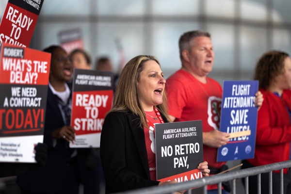 Flight attendants juggle multiple jobs to stay afloat