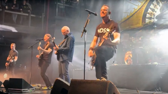 Watch Paul Reed Smith join Alter Bridge onstage – and blow Myles Kennedy away with his guitar’s sustain